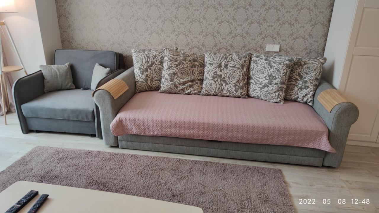 Happy Inn Just Studio, Self Check-In-24X7,Parking-In-The-Underground-Garage ヴィリニュス エクステリア 写真