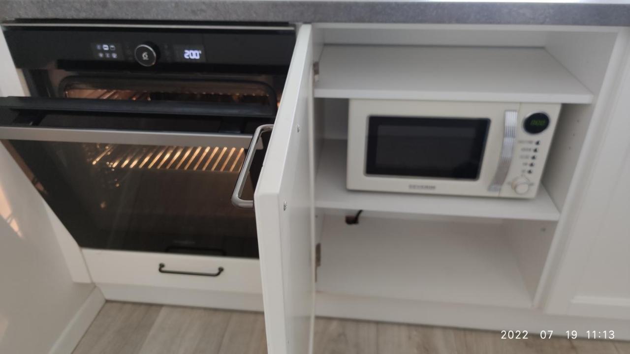 Happy Inn Just Studio, Self Check-In-24X7,Parking-In-The-Underground-Garage ヴィリニュス エクステリア 写真